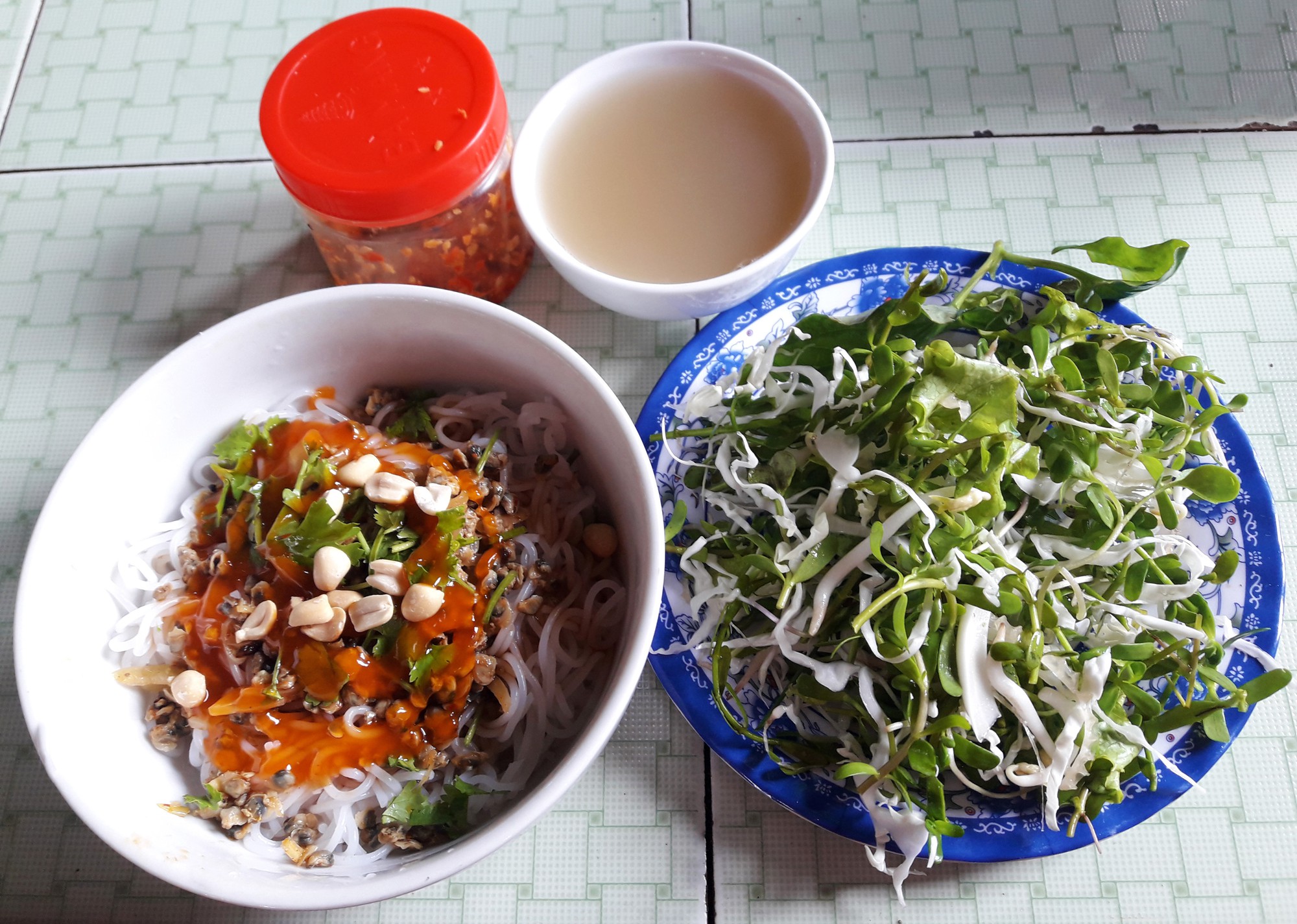 Bún hến Mai xá đặc sản Quảng Trị