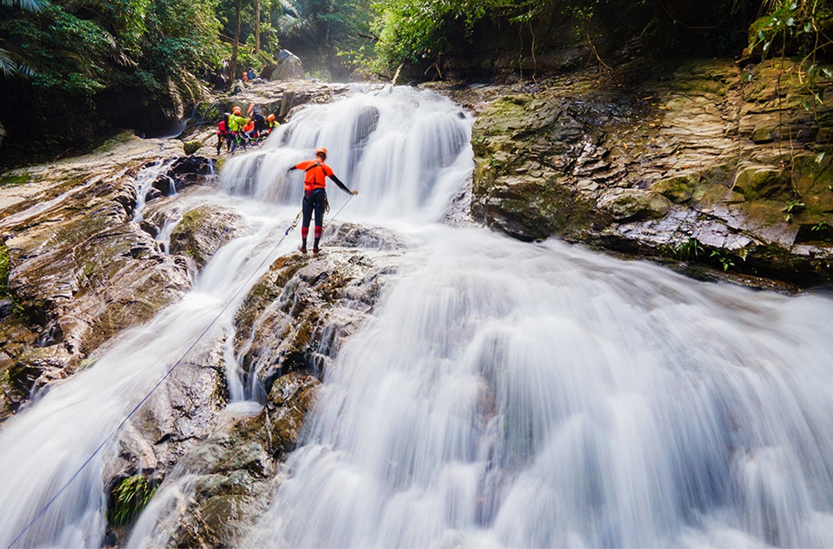 Thác Dương Cầm địa điểm trekking tại Quảng Trị sau sáp nhập