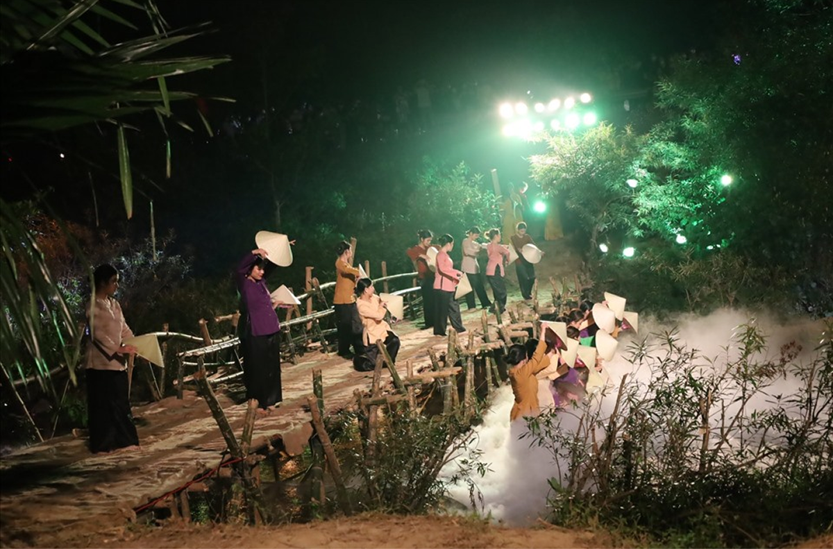 Tham Dự Lễ Hội Hàng Năm